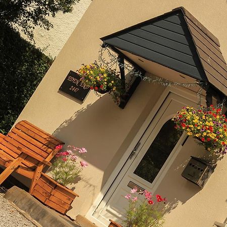 Eden End Guest House Хокли Хийт Екстериор снимка