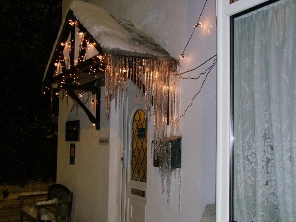 Eden End Guest House Хокли Хийт Екстериор снимка