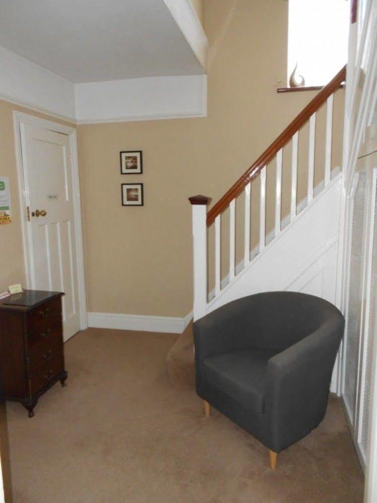 Eden End Guest House Хокли Хийт Екстериор снимка